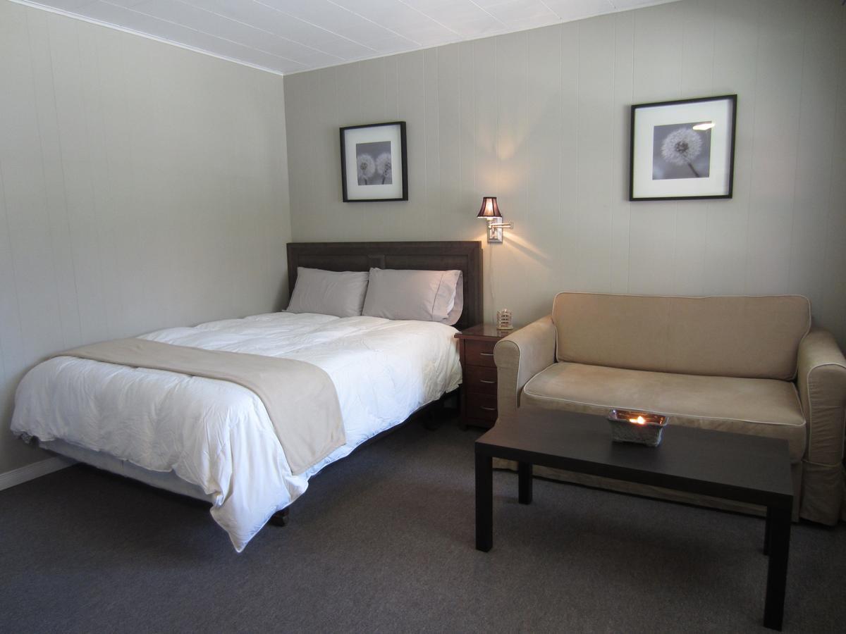 Balm Beach Resort And Motel Eksteriør billede